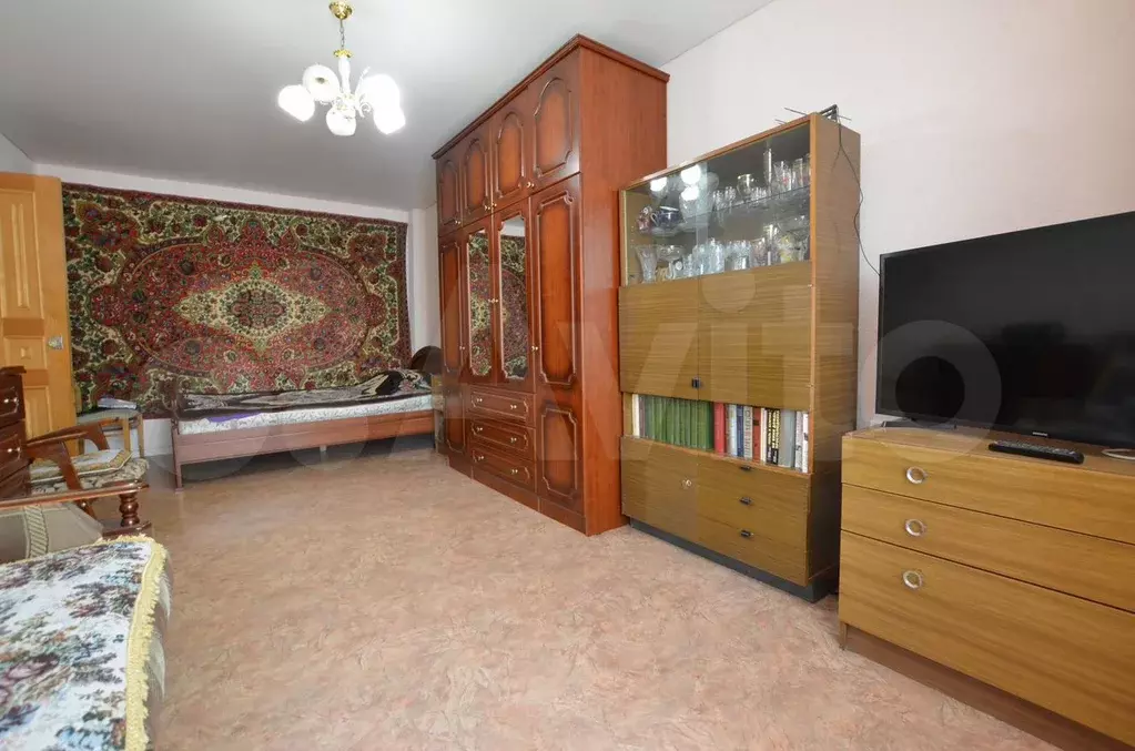 1-к. квартира, 37 м, 4/9 эт. - Фото 1