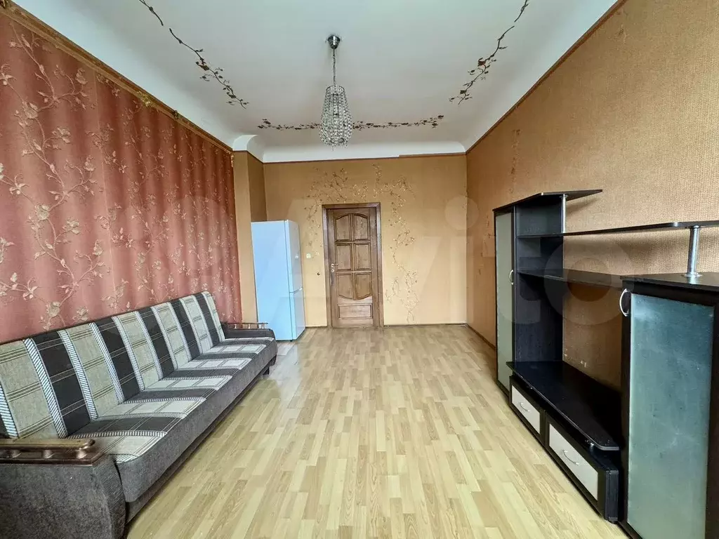 Комната 18 м в 3-к., 5/5 эт. - Фото 1