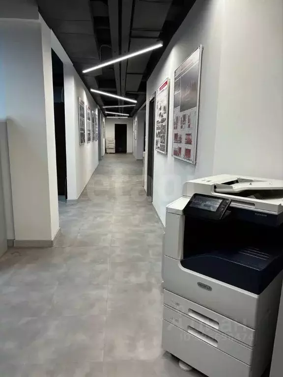 Офис в Тюменская область, Тюмень ул. Республики, 250Б (398 м) - Фото 1