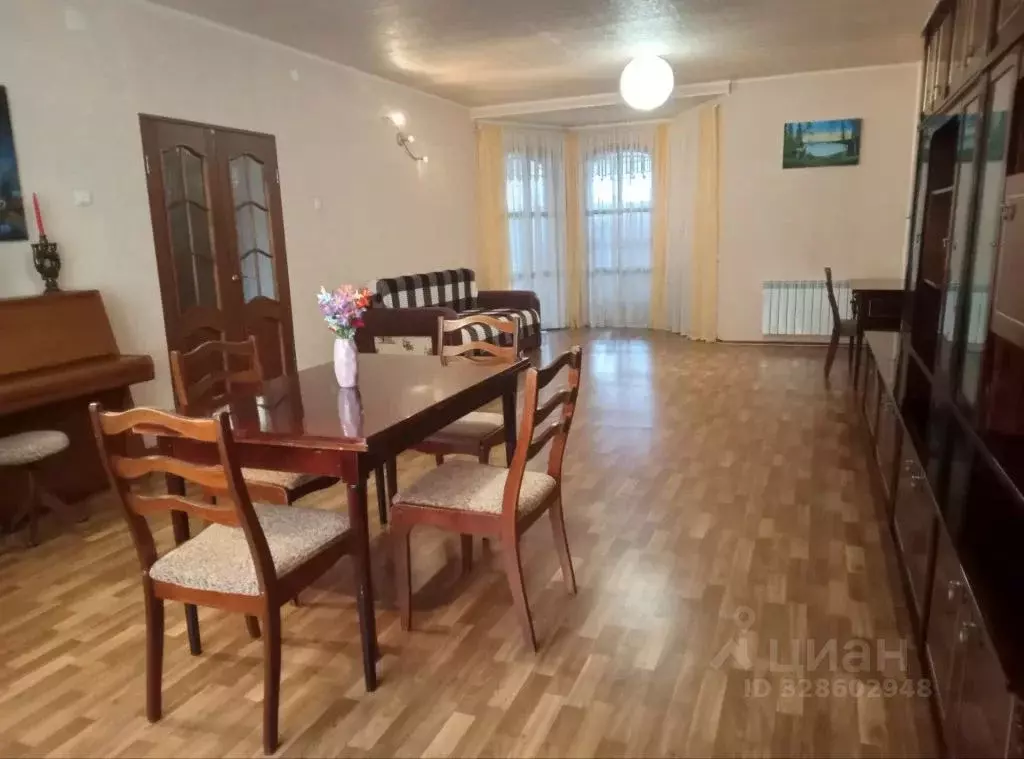 Дом в Волгоградская область, Волгоград Типографская ул., 44 (125 м) - Фото 1