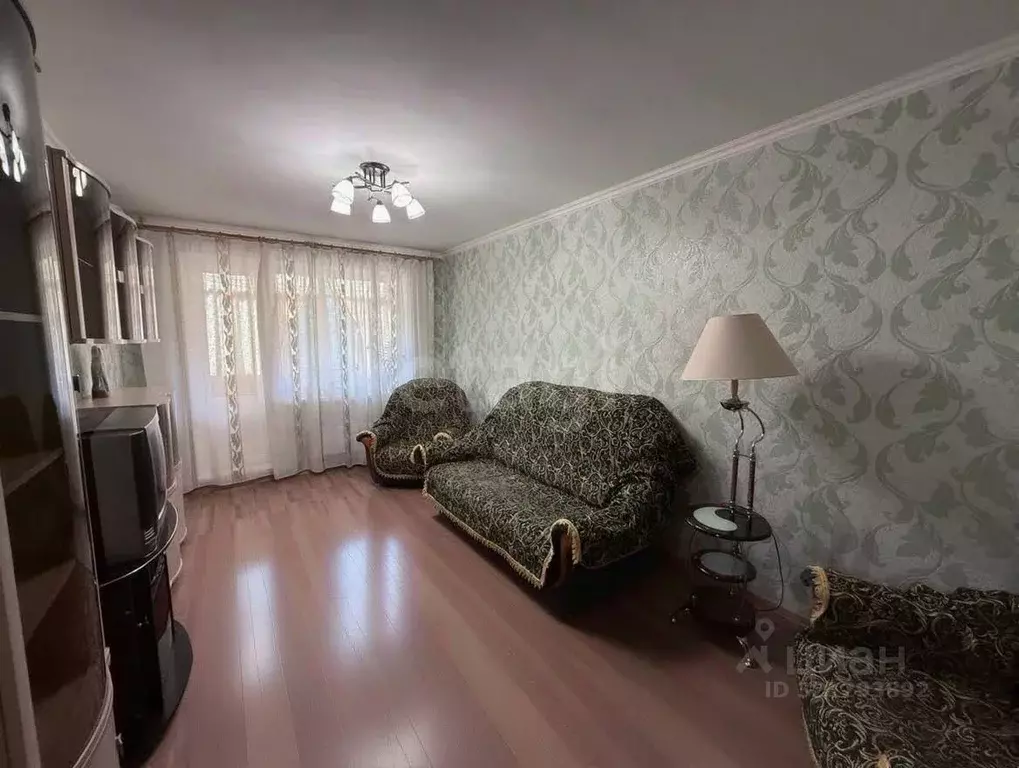 2-к кв. Самарская область, Тольятти 15-й кв-л, бул. Космонавтов, 12 ... - Фото 0