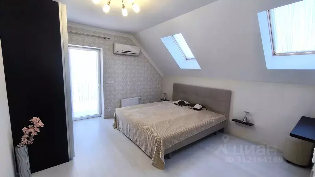 Дом в Калининградская область, Янтарный пгт ул. Озерная, 22 (223 м) - Фото 1