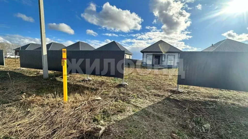 Дом в Новосибирская область, Коченевский район Р-254 Иртыш, 1430-й км ... - Фото 2
