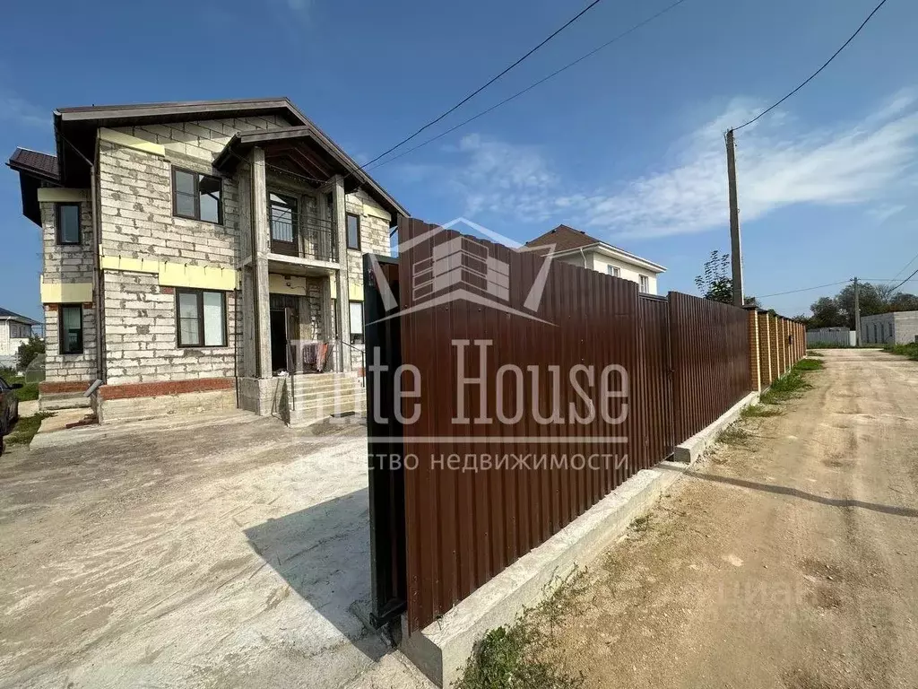 Дом в Калужская область, Калуга городской округ, д. Чижовка 67 (150 м) - Фото 0