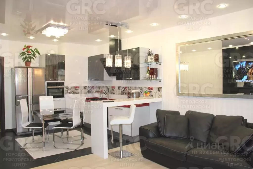 3-к кв. Краснодарский край, Сочи Центральный мкр, ул. Первомайская, 19 ... - Фото 1