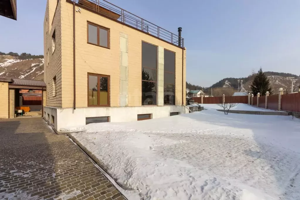 Дом в Красноярский край, Красноярск Удачная ул., 1 (557 м) - Фото 2