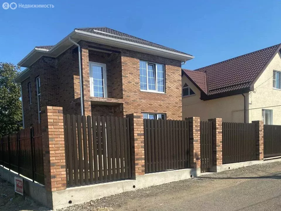 Дом в Горячий Ключ, улица Ворошилова (148 м) - Фото 1