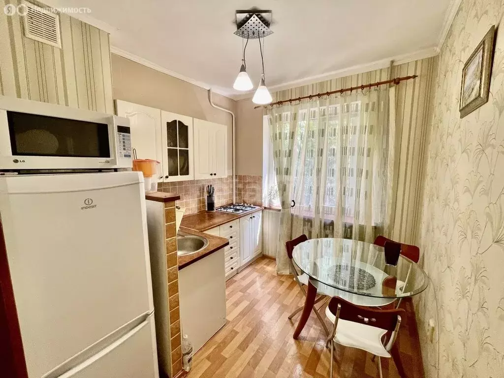 2-комнатная квартира: Симферополь, улица Бела Куна, 9 (47.4 м) - Фото 2