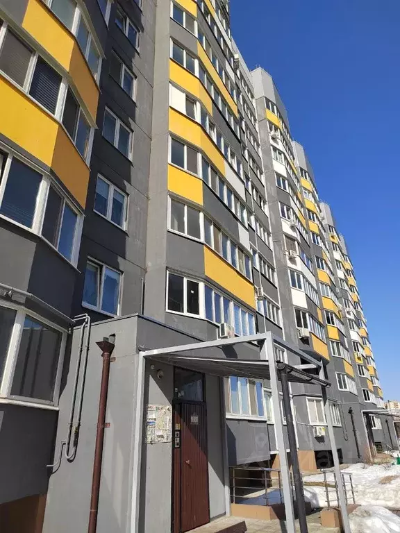 3-к кв. Брянская область, Брянск ул. А.К. Толстого, 2 (77.6 м) - Фото 1