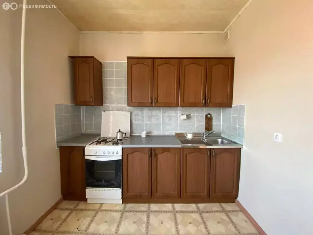 1-комнатная квартира: Калининград, Озёрная улица, 5 (38 м) - Фото 0