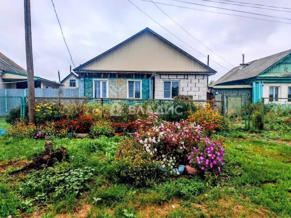 Дом в Пензенская область, Лунино рп ул. Чапаева, 9 (40 м) - Фото 0