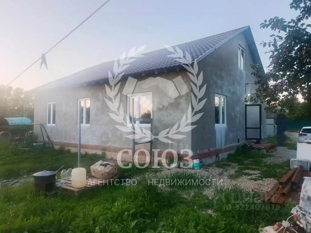 Дом в Калужская область, пос. Ферзиково ул. Красноцветова, 24 (140 м) - Фото 1