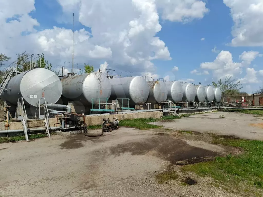 Нефтеперерабатывающий завод, 26000 м - Фото 1