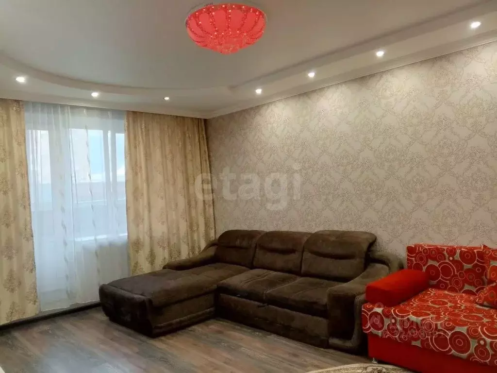 2-к кв. Тюменская область, Тюмень ул. Линейная, 15 (67.0 м) - Фото 1