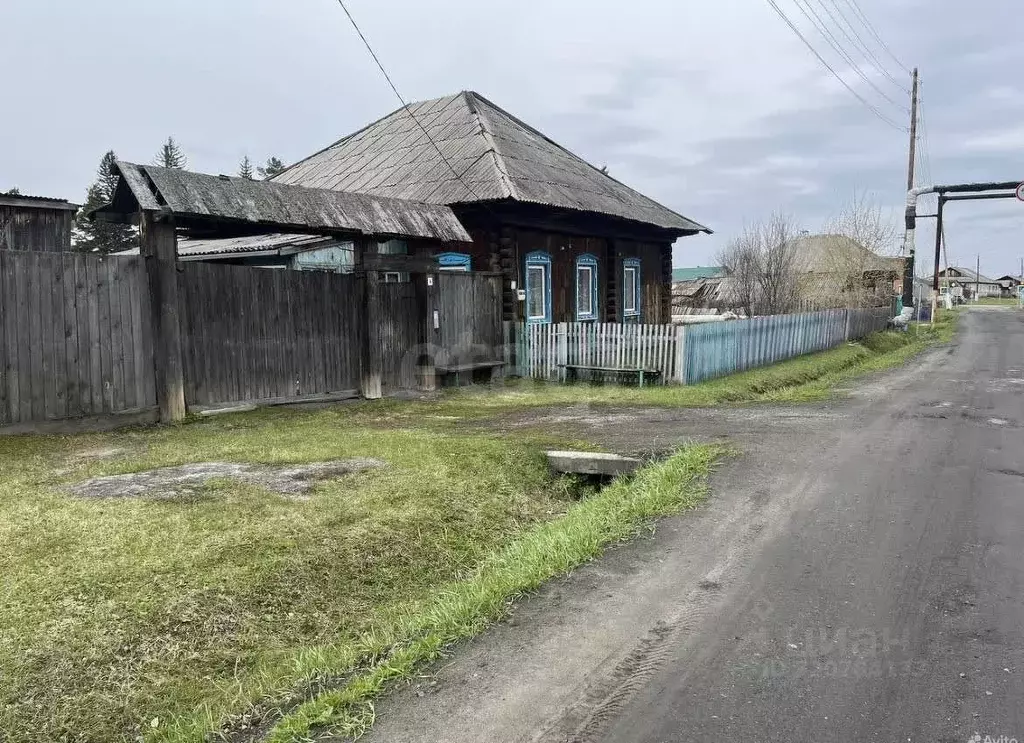 Дом в Свердловская область, Тугулымский муниципальный округ, с. ... - Фото 1