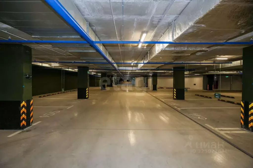 Гараж в Тюменская область, Тюмень ул. Евгения Войнова, 7 (14 м) - Фото 0