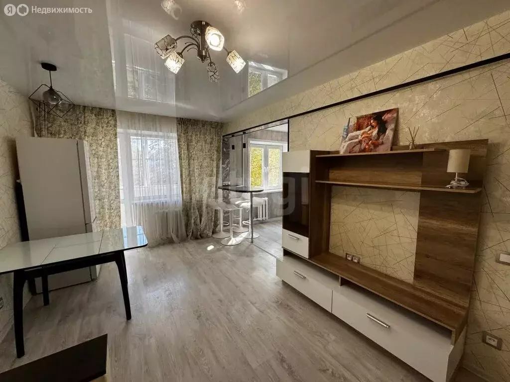 3-комнатная квартира: Тула, улица Калинина, 20к1 (62.5 м) - Фото 1