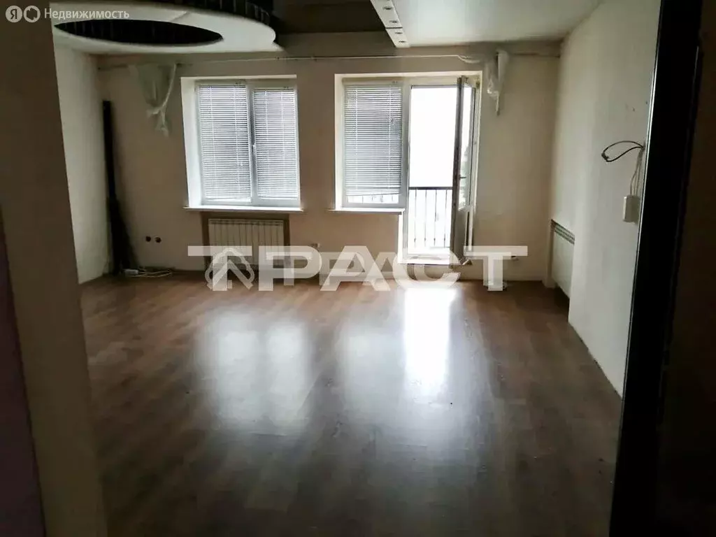 3-комнатная квартира: Воронеж, Крайняя улица, 43А (107 м) - Фото 1