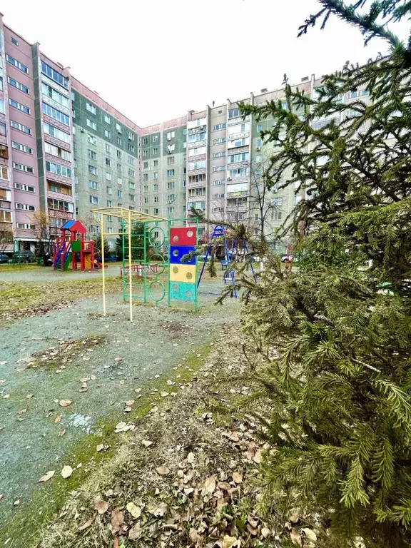 2-к кв. Челябинская область, Челябинск ул. Братьев Кашириных, 99б ... - Фото 2