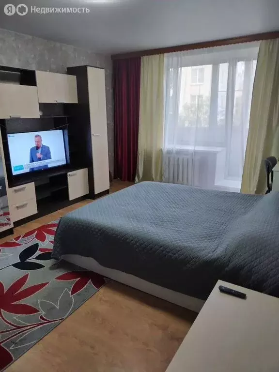 1-комнатная квартира: Кингисепп, улица Жукова, 8А (33 м) - Фото 1