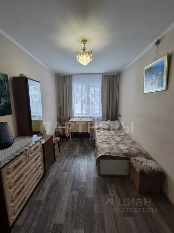 2-к кв. Сахалинская область, Южно-Сахалинск просп. Мира, 180 (45.9 м) - Фото 1