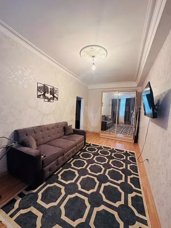1-к. квартира, 45 м, 1/10 эт. - Фото 0