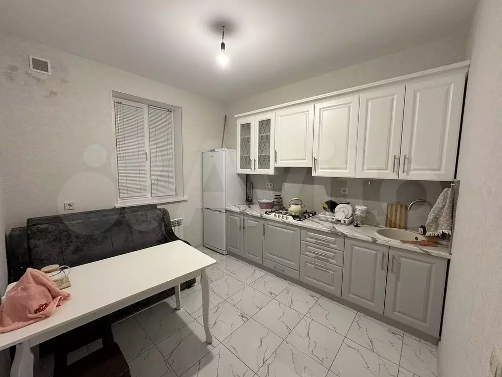 1-к. квартира, 40 м, 1/2 эт. - Фото 0