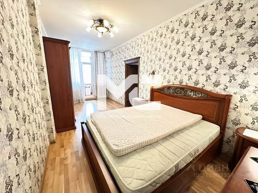 3-к кв. Крым, Симферополь ул. Тренева, 21 (118.0 м) - Фото 1