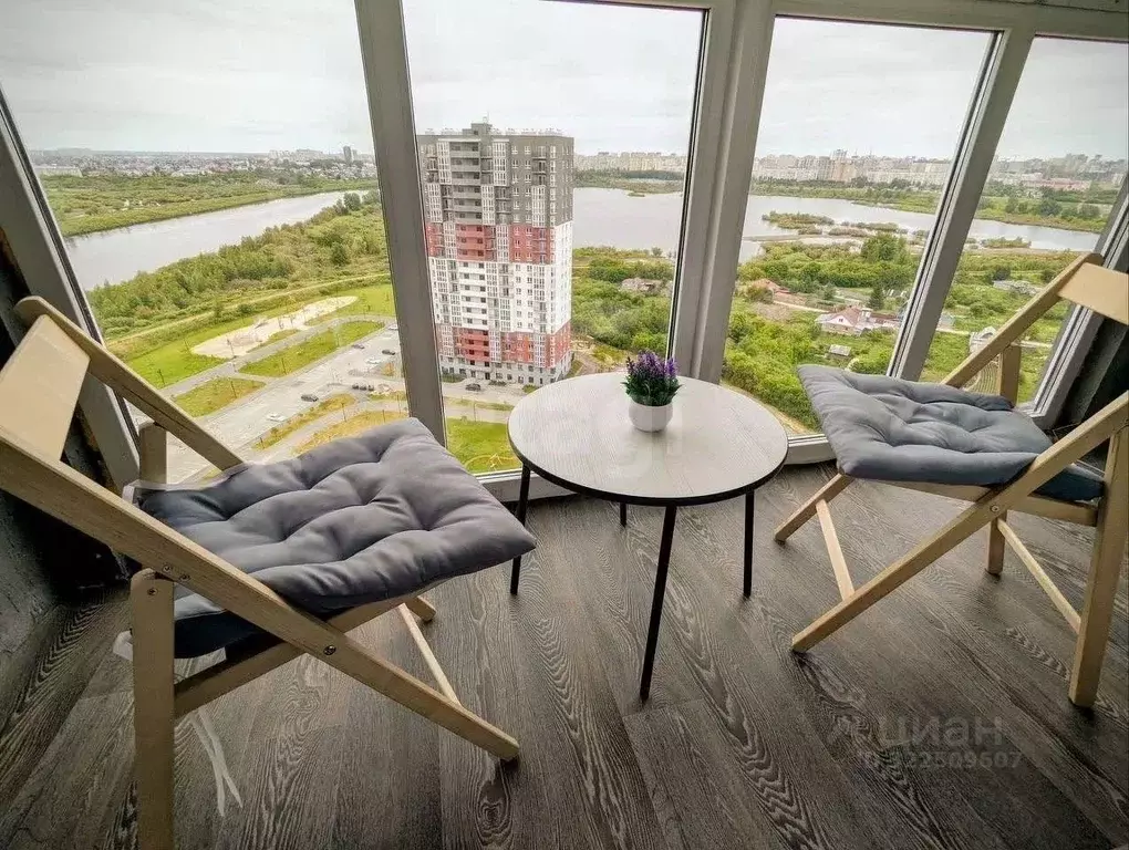 Студия Тюменская область, Тюмень ул. Краснооктябрьская, 16 (36.0 м) - Фото 1