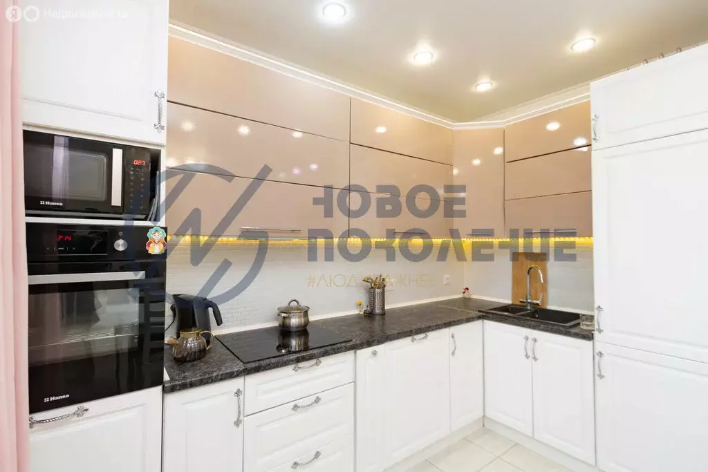 3-комнатная квартира: Омск, улица Крупской, 13/3 (90.2 м) - Фото 1