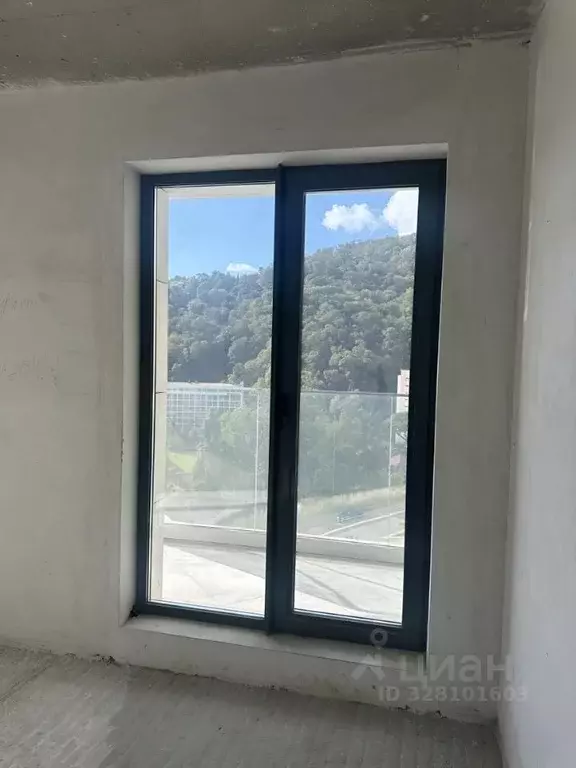 2-к кв. Краснодарский край, Сочи ул. Володарского, 6к2 (56.8 м) - Фото 1