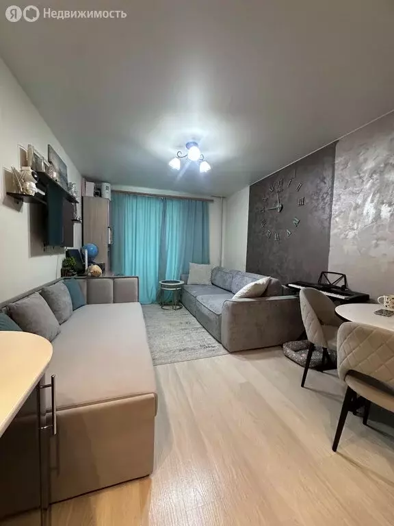 Квартира-студия: Киров, микрорайон Радужный, улица Мира, 10 (27.7 м) - Фото 1