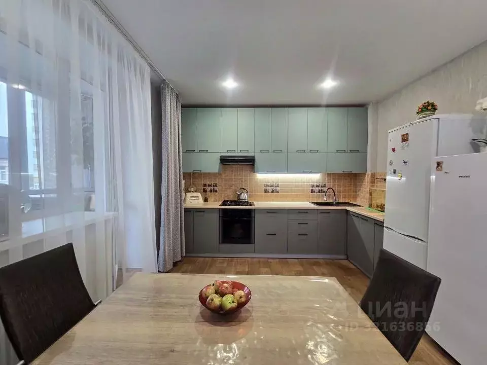 2-к кв. Татарстан, Зеленодольск Первомайская ул., 3/9 (81.8 м) - Фото 1