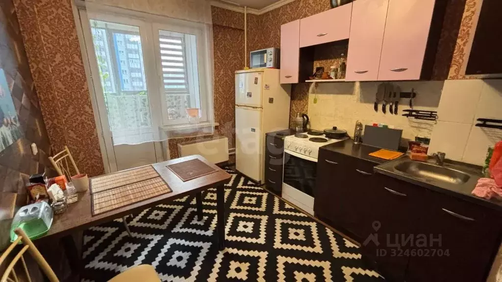 2-к кв. Красноярский край, Красноярск Караульная ул., 38 (50.6 м) - Фото 1