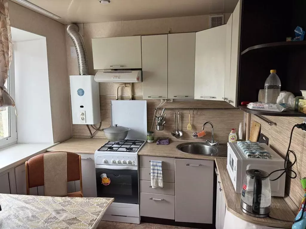 3-к кв. Башкортостан, Октябрьский Комсомольская ул., 17А (42.3 м) - Фото 1