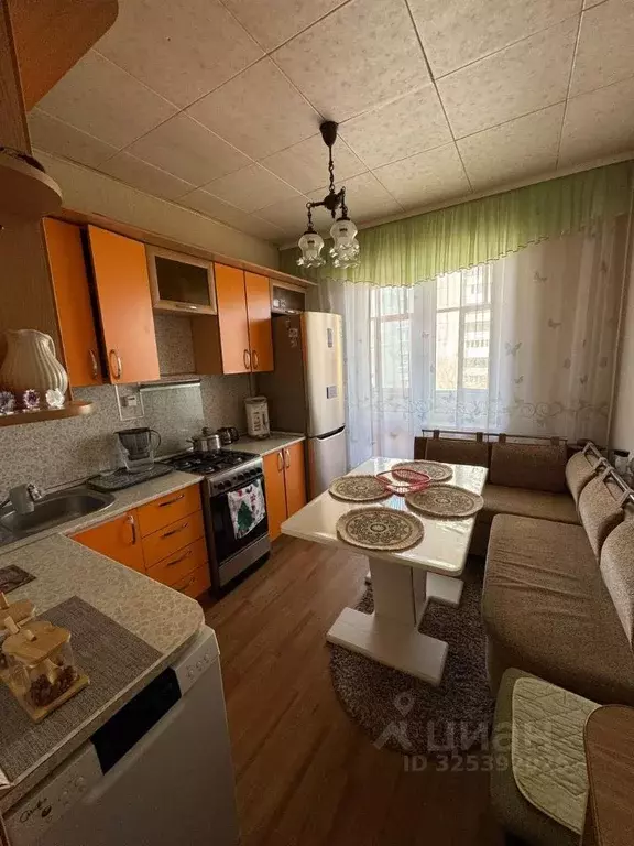 2-к кв. Омская область, Омск Пригородная ул., 17 (62.4 м) - Фото 1