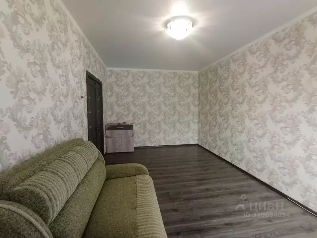 2-к кв. Астраханская область, Астрахань Имени Бабаевского мкр, ул. ... - Фото 0