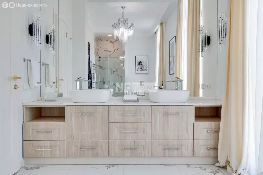 Дом в Одинцовский городской округ, село Усово (300 м) - Фото 1