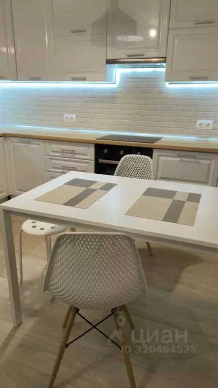 Студия Пермский край, Пермь Полевая ул., 10 (30.0 м) - Фото 1