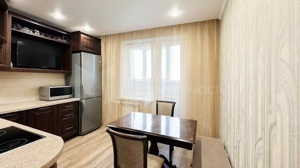 2-к кв. Тюменская область, Тюмень ул. Александра Митинского, 7 (58.6 ... - Фото 1