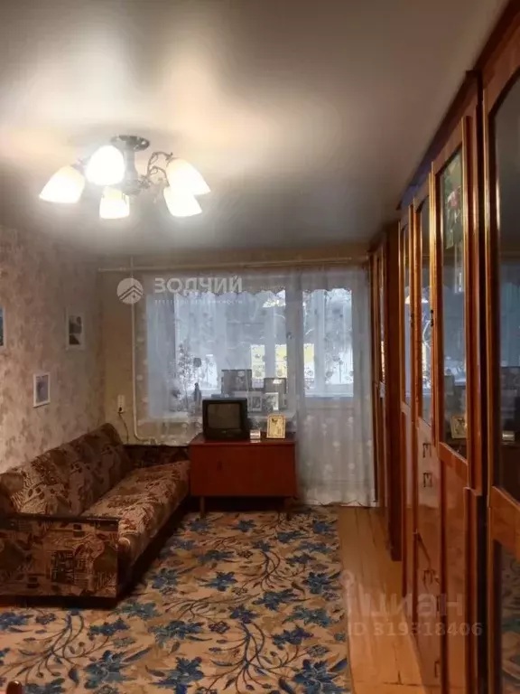 2-к кв. Чувашия, Шумерля Октябрьская ул., 21 (43.0 м) - Фото 0