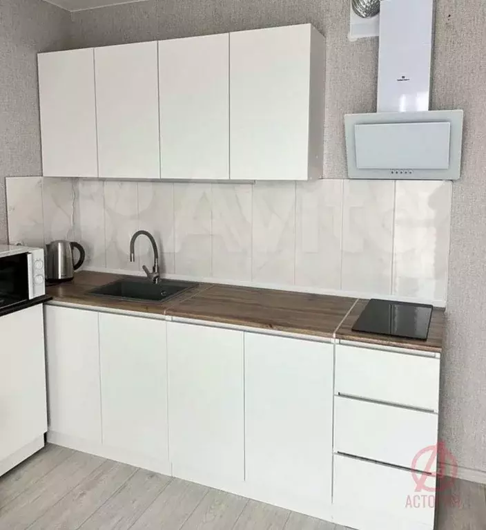 1-к кв. Краснодарский край, Новороссийск ул. Имени Владимира Бута, 16 ... - Фото 0