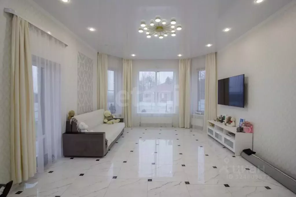 Дом в Калужская область, Калуга ул. Кубяка, 41 (200 м) - Фото 2