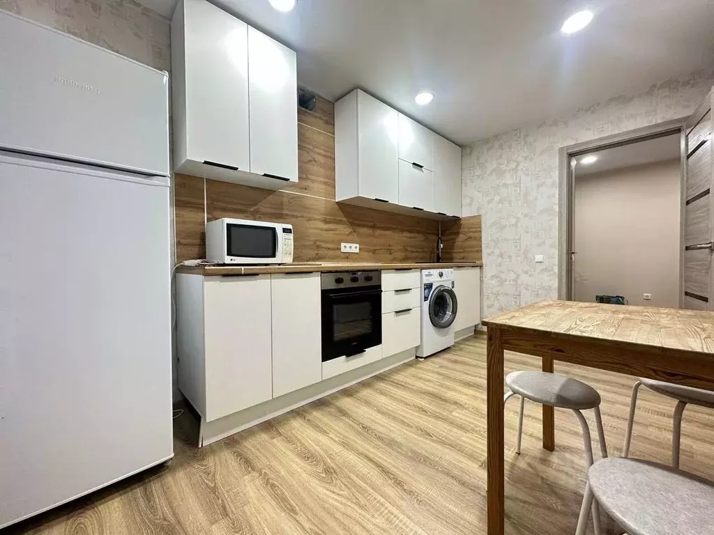 2-к кв. Татарстан, Казань ул. Зур Урам, 1Кк5 (54.0 м) - Фото 1