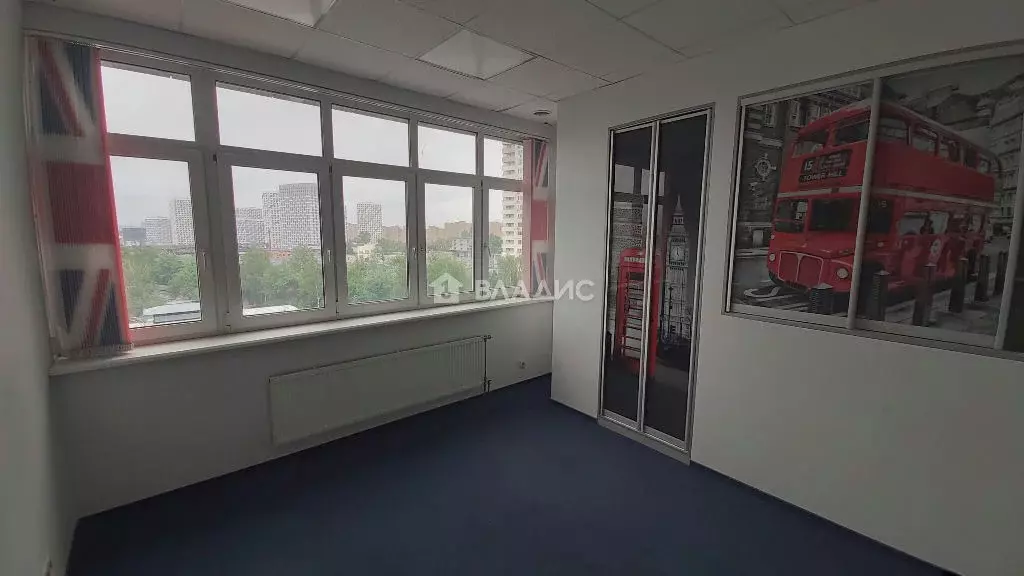 Продается 3-комнатная квартира - Фото 1