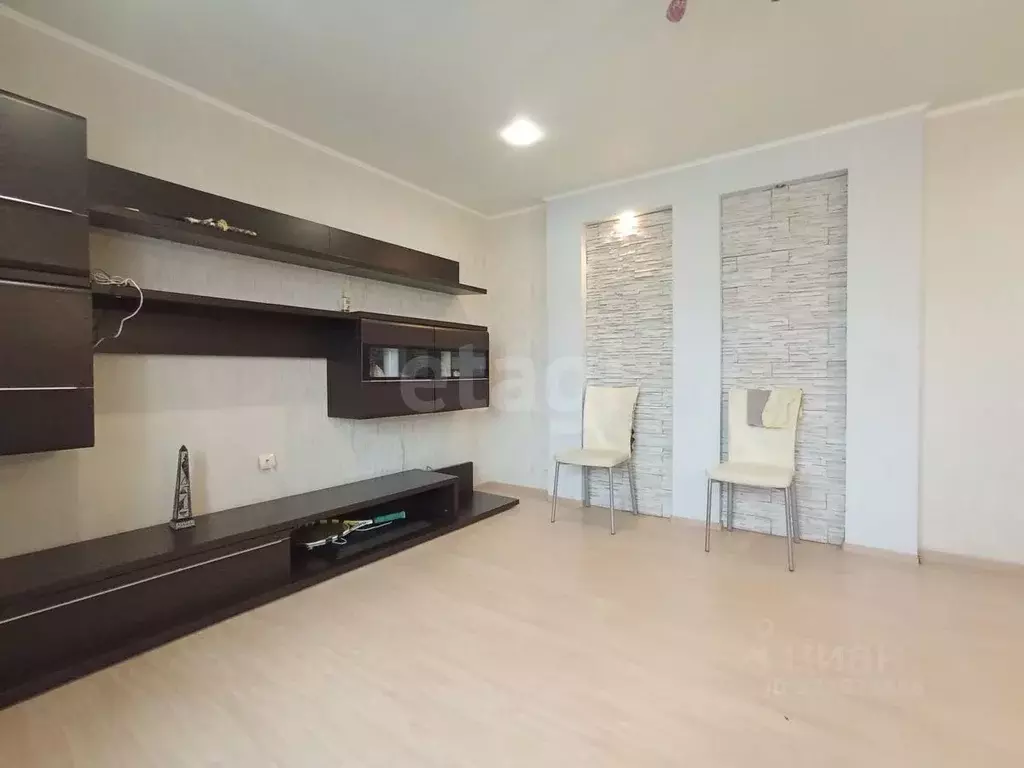 2-к кв. Башкортостан, Стерлитамак ул. Артема, 118 (56.1 м) - Фото 1