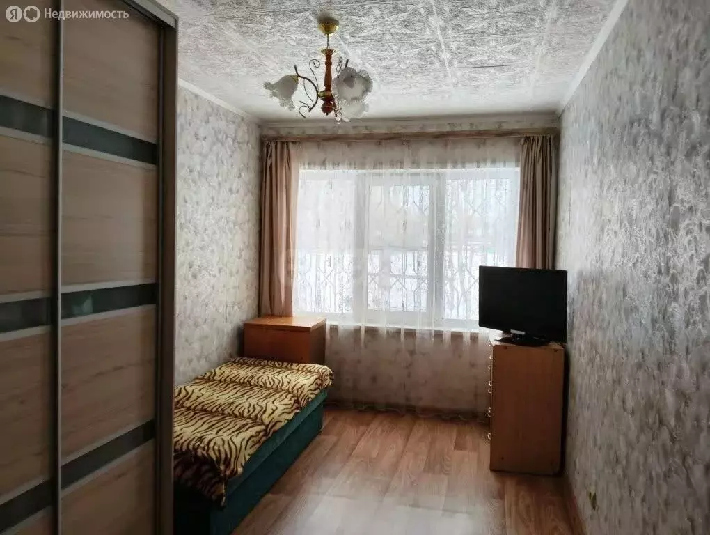 3-комнатная квартира: Березники, улица Ломоносова, 93 (57.3 м) - Фото 1