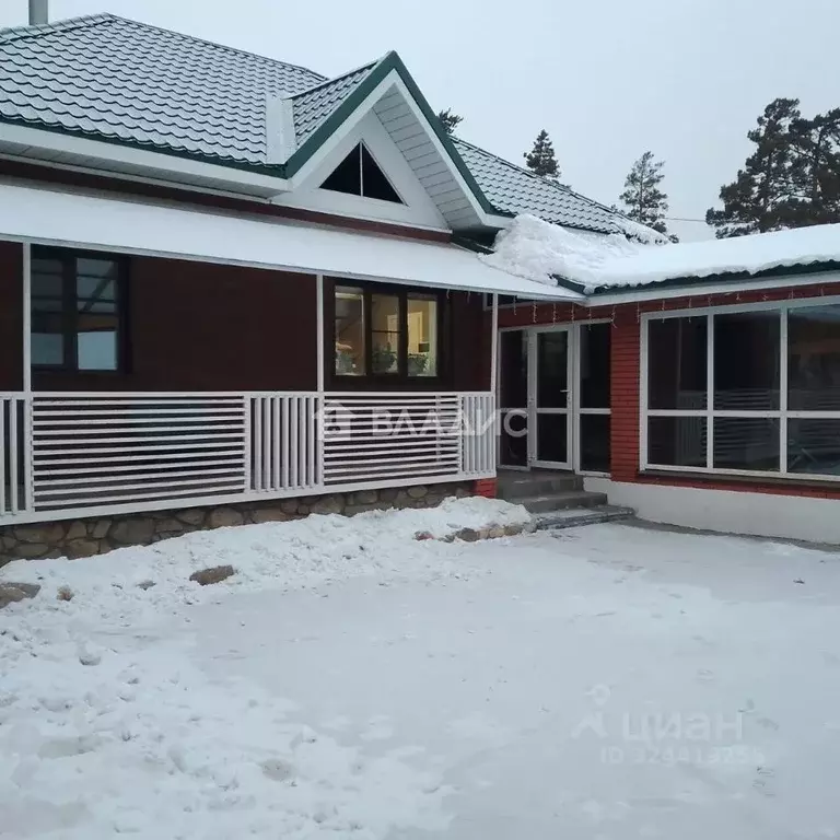 Дом в Бурятия, Улан-Удэ Тепловик мкр, ул. Тепловая (100 м) - Фото 1