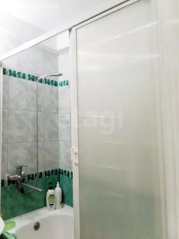 4-комнатная квартира: Саратов, улица Танкистов, 65 (60.1 м) - Фото 0