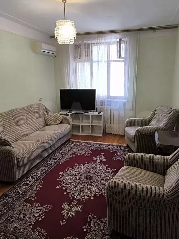 2-к. квартира, 60 м, 1/5 эт. - Фото 0
